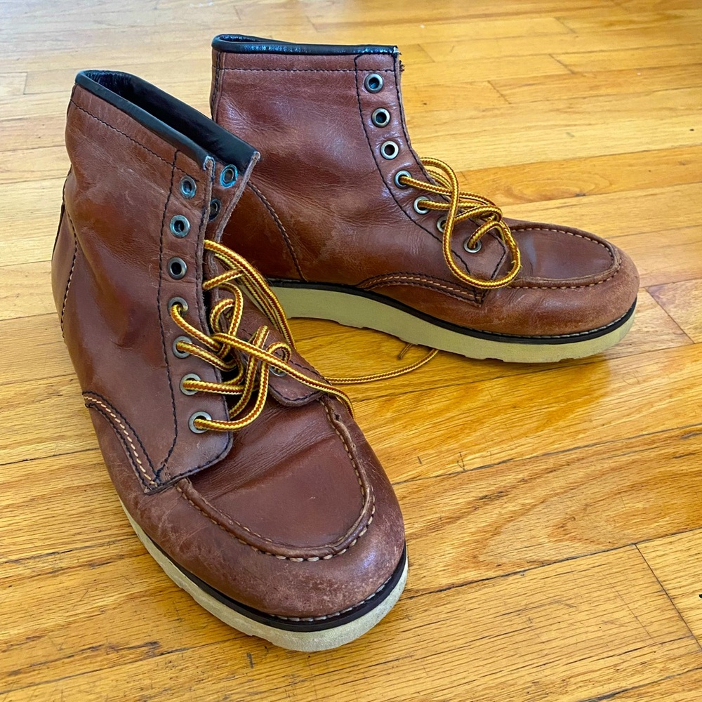 Leather Moctoe Work Boots. Mens 7.